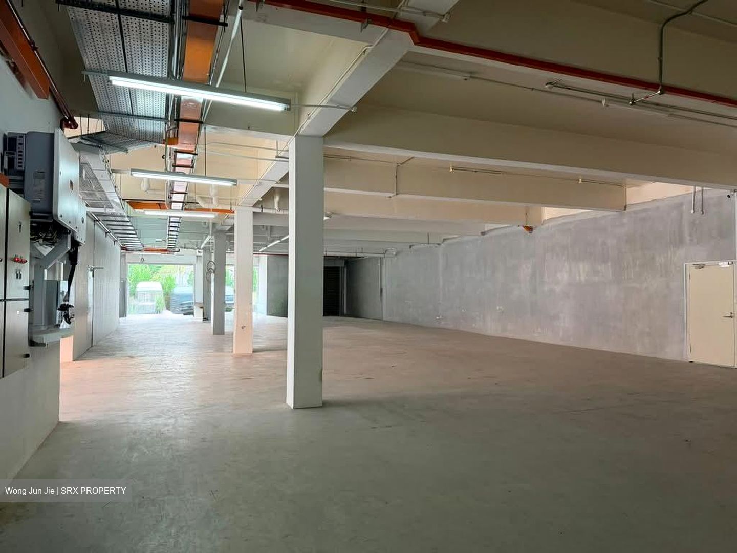 Bonia House (D19), Warehouse #529091761